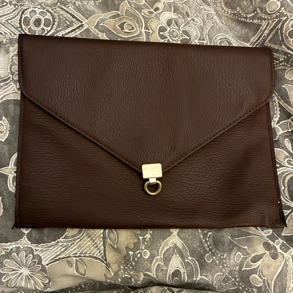 Big Buddha‎ Rich Brown envelope clutch